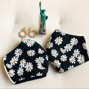 Polly Floral Daisy Masks !